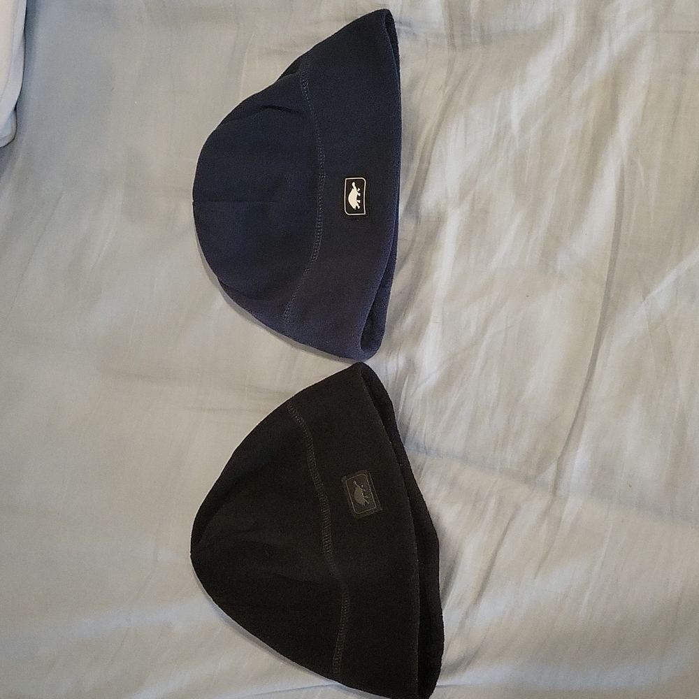 2 Turtle Fur Beanies Unisex